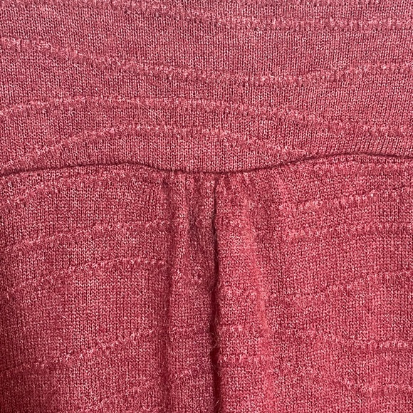 Sharagano long sleeve top with zipper detail in red, size M - Picture 5 of 11